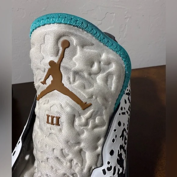 Nike Jordan Zion 3 Kids Sz 5.5 Basketball Sneakers black and white tennis shoes - Picture 10 of 11